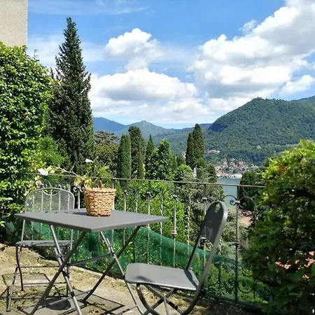 Mauro Apartment. Fresh And Peaceful. Casa de Férias *