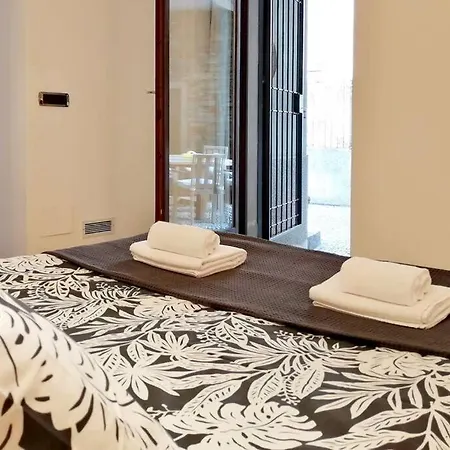 Mauro Apartment. Fresh And Peaceful. Casa de Férias